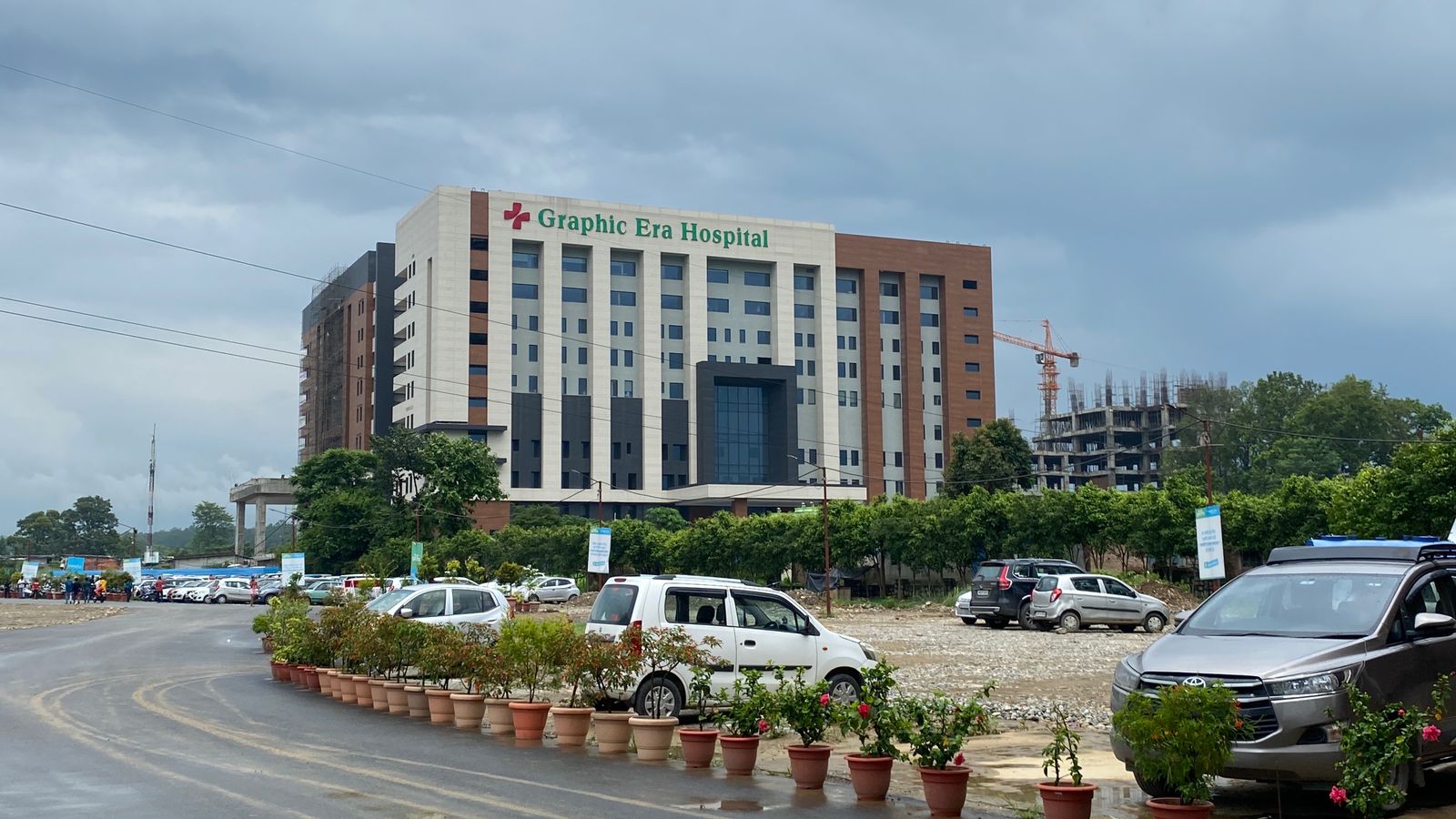 Graphic Era Hospital